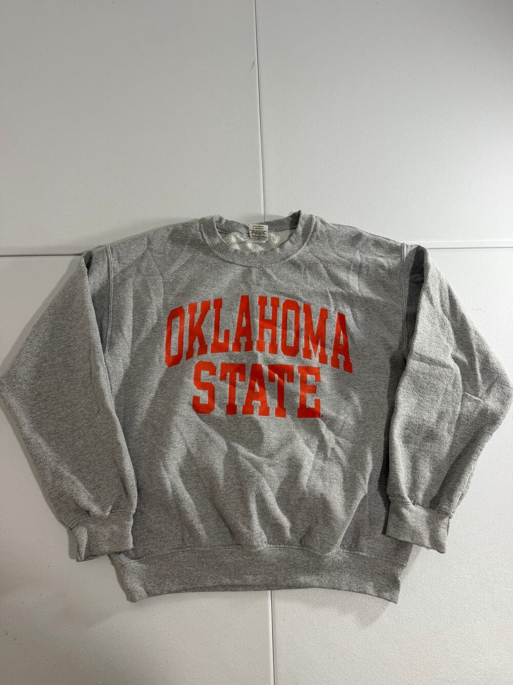 Oklahoma State Cowboys Crewneck Sweatshirt Size M Gray Gildan Heavy Blend
